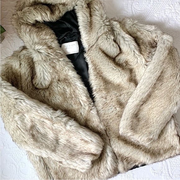 Zara Teddy Bear Jacket Coat with Hood Faux Fur Long Sleeve Small Like New - Picture 5 of 12